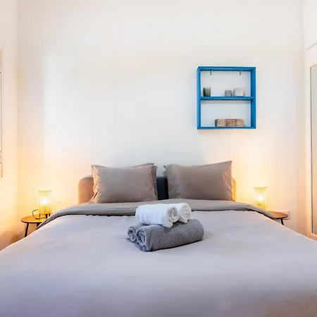 Nyaraló Beachside 3br With Garden & Bbq In *