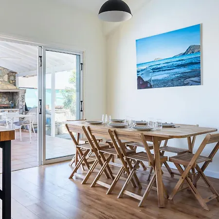 Beachside 3br With Garden & Bbq In Nyaraló Perivólia