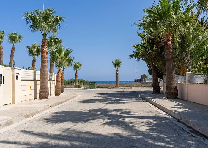 Dom wakacyjny Beachside 2br With Garden & Bbq In *